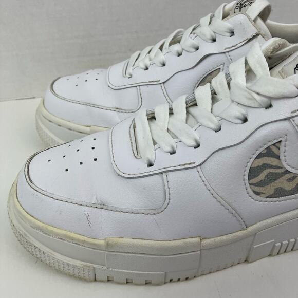 Nike Air Force 1 Pixel SE Zebra Sneakers Low Top Platform Womens Sz 7 White Gray - Picture 2 of 16